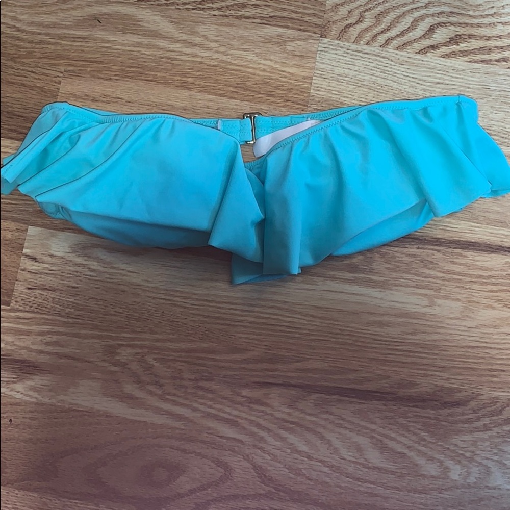 Strapless bathing suit